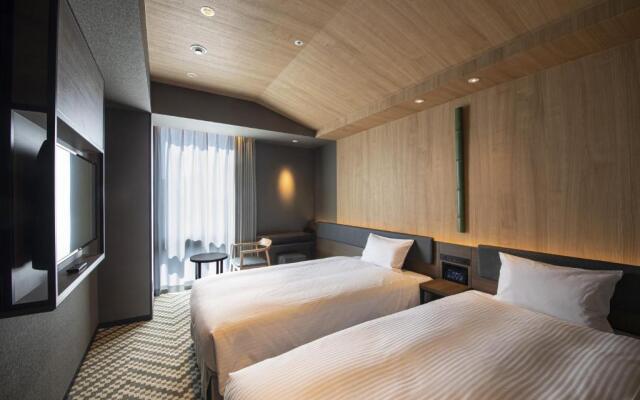 Keihan Tenmabashi Ekimae Hotel