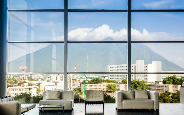 Fiesta Inn Monterrey Tecnológico