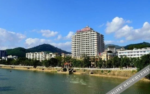 Zhujiang Crystal Hotel