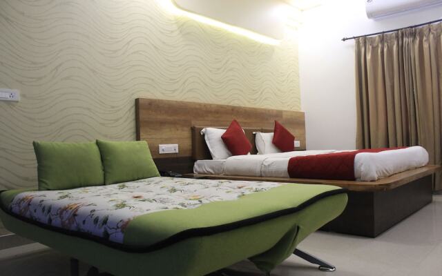 Hotel SDM Golden Tower