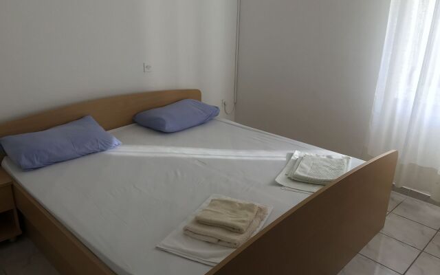 Apartment Miljenko - 80m from the sea: A1  Novalja, Island Pag