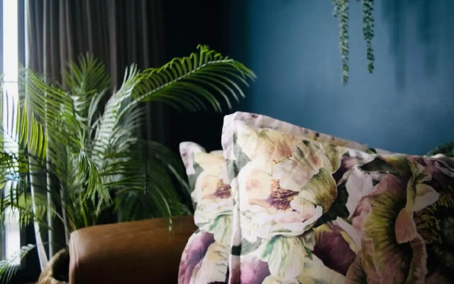 Rose Gold @The Winchester