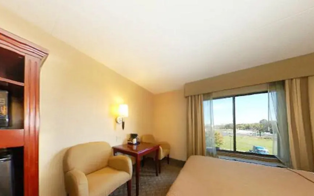 Quality Inn & Suites Bensalem