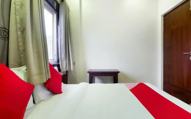 Oyo Hotel M