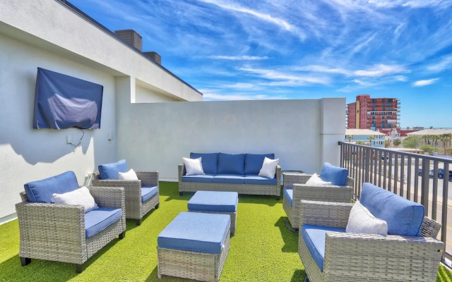 Azul Townhomes C1 - Sol Retreat