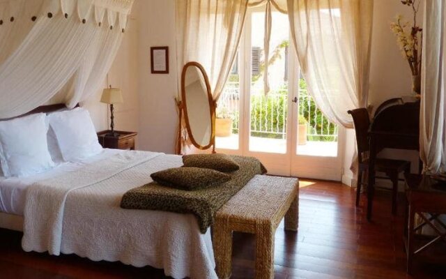 VILLA MERCEDES b&b