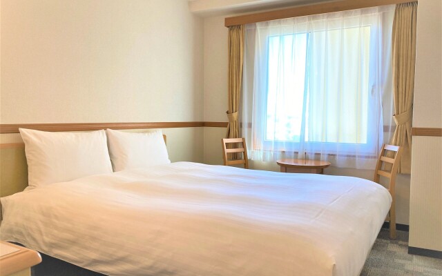 Toyoko Inn Okinawa Naha Omoromachi Ekimae