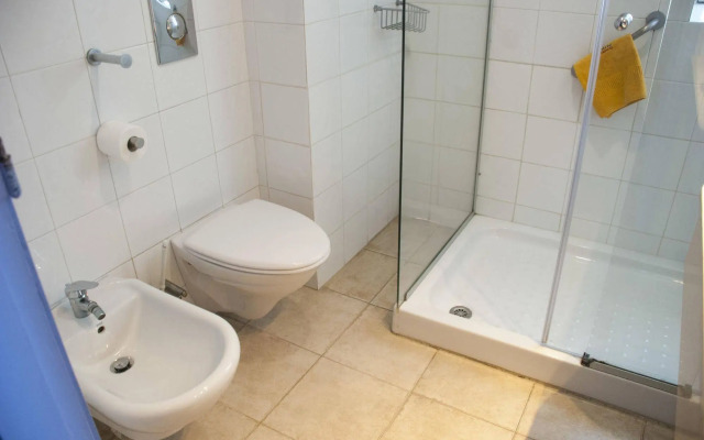 Apartamentos El Paseo