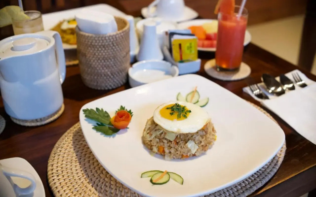 Kayu Sugih Guest House