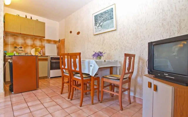 Apartment 950