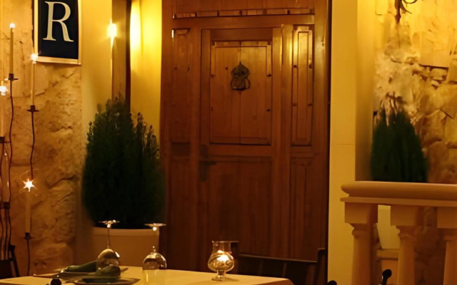 Hotel Puerta Sepúlveda by Bossh Hotels