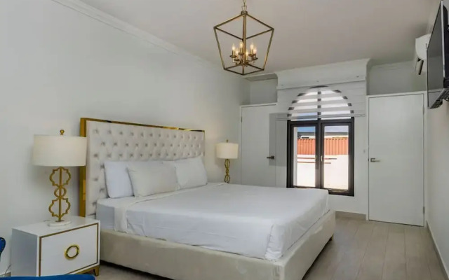 Tides Villa 4BR Private Pool Walk to the Beach