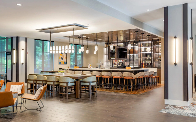 Cambria Hotel New Haven University Area