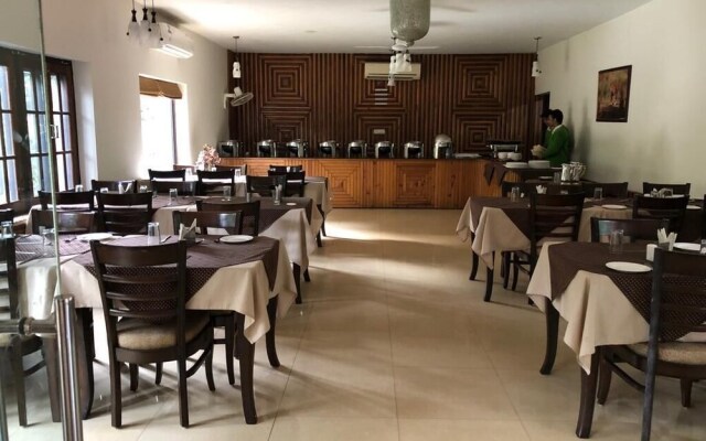 Jungle Leela Resort