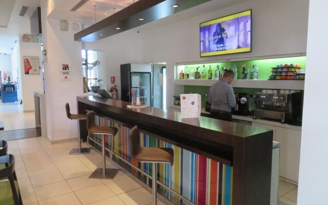 ibis Oran Les Falaises