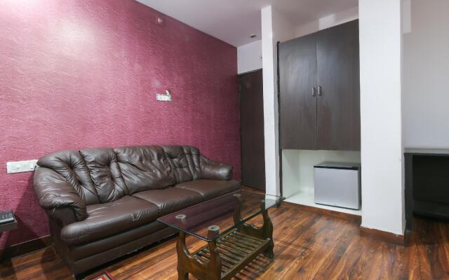 Collection O 18495 Hotel Blues Shivalik