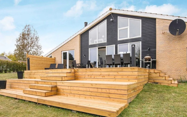 Scenic Holiday Home in Ebeltoft near Sea