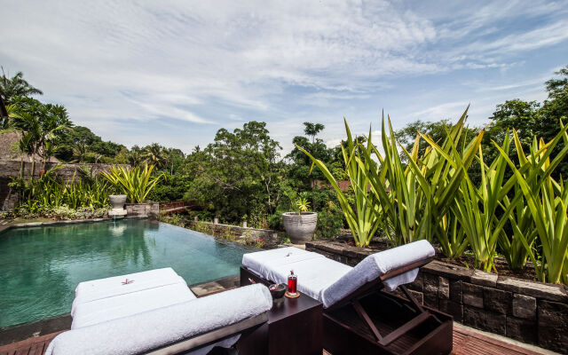 Sanctoo Suites and Villas