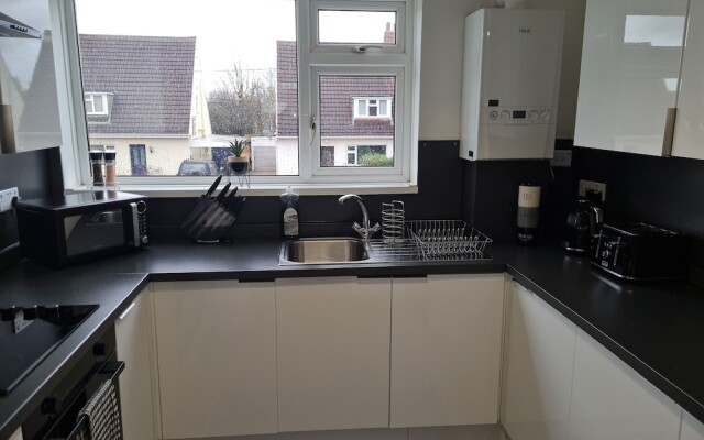 Lovely 2-bed Apartment in Cheltenham Spa