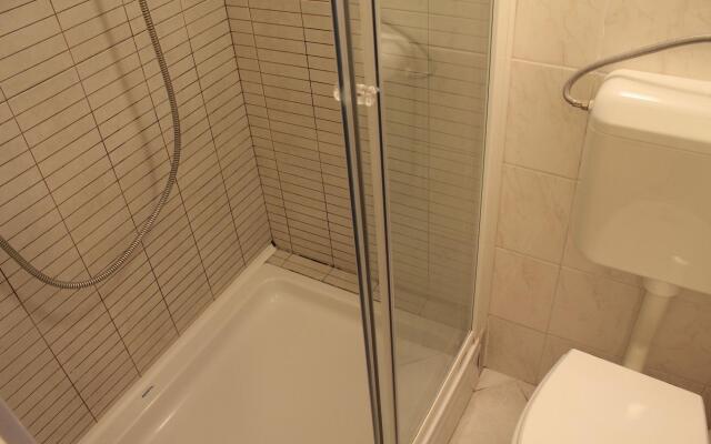 Zdenka - 10 m From the Beach - SA5
