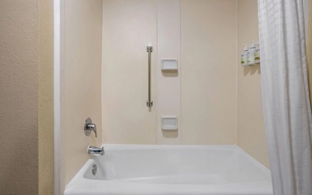 Wingate by Wyndham Buckhannon