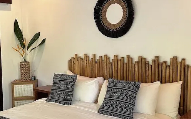 Yumi Villas Port Barton