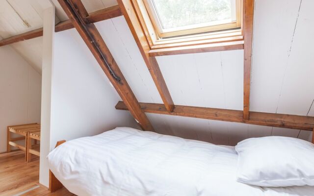 Cozy Holiday Home near Forest in Baarn