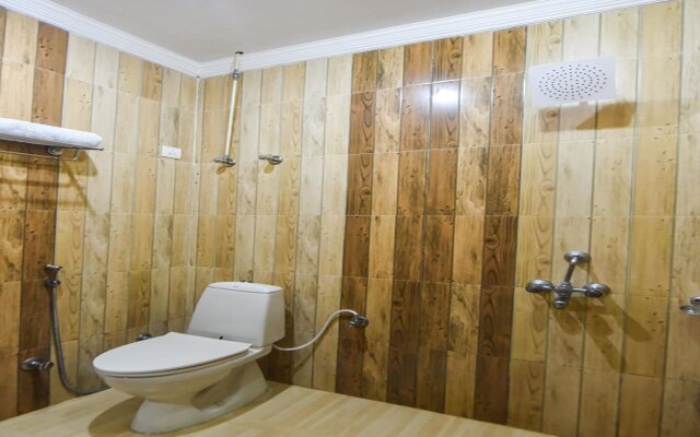 OYO 4751 Hotel Akashdeep