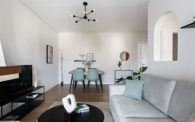 Signature 2BR Apartment in Marousi