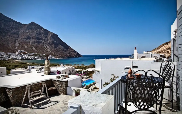Nymfes Hotel
