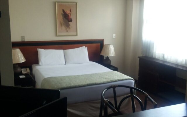 Apart-Hotel Suites Reforma