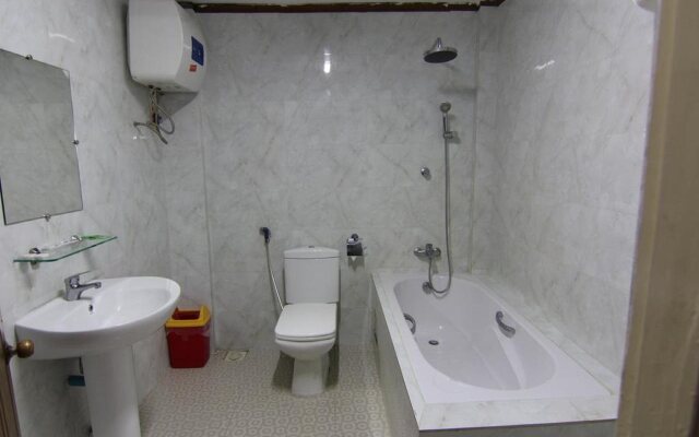 Royal White Elephant Hotel