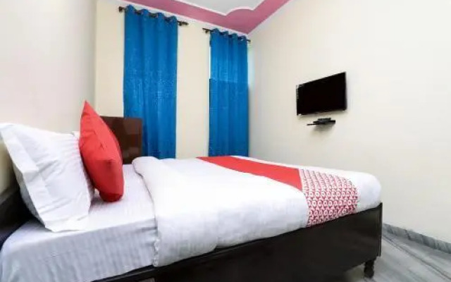 OYO 26753 Hotel Metro Park View