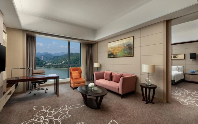 Crowne Plaza Yichang by IHG