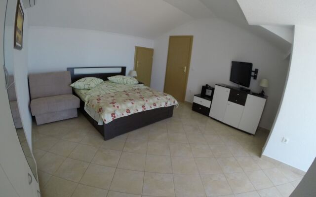 Apartments Goles