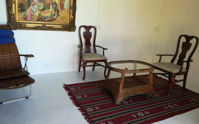 Bahama Breeze Beach Apartment B&B