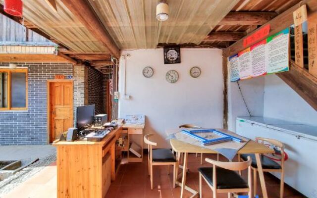 Huasao·1949 Designer Parent-Child Vacation Type Smart Homestay (Nanjing Yunshuiyao Waterwheel Store）