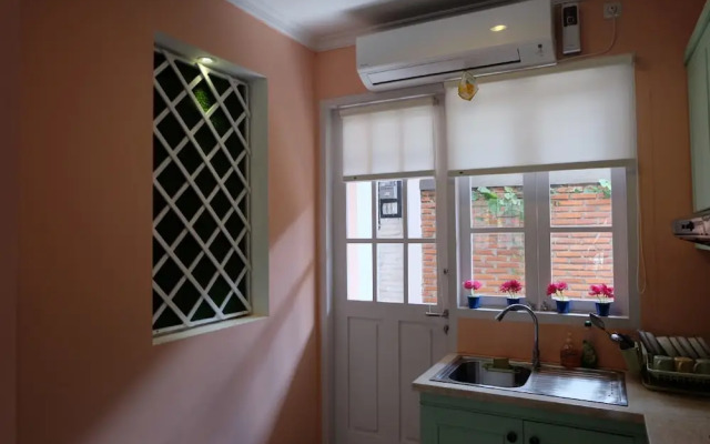 Sweet Peach House