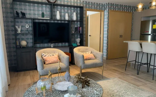 Breakfast Included Regatta Living II 504