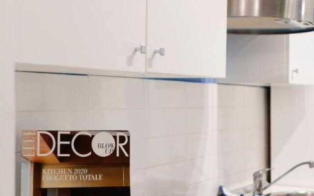 Partenope House Mare