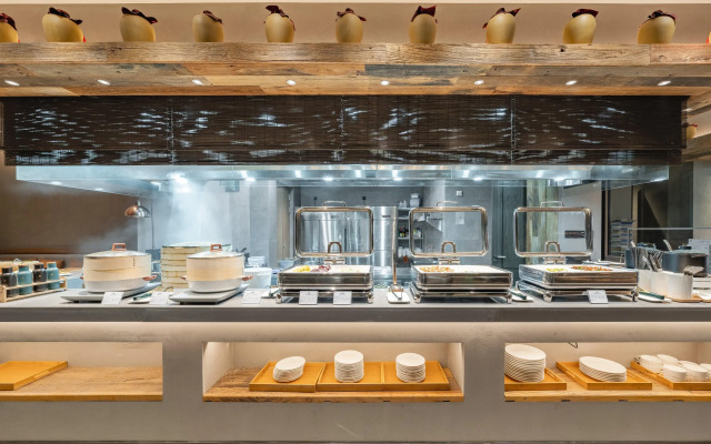 Holiday Inn Express Shanghai Expo Centre by IHG