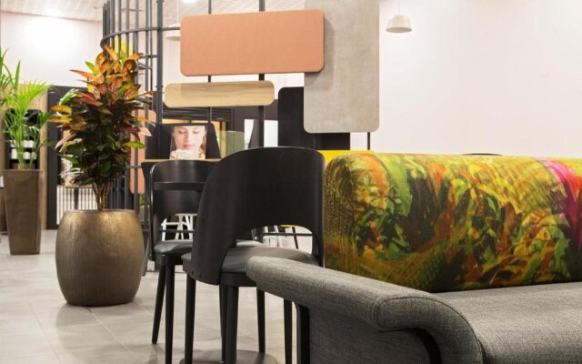 B&B HOTEL Lille Lillenium Eurasanté