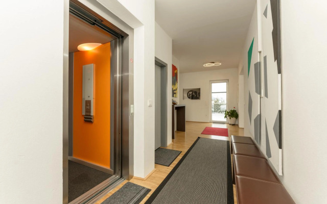 Appartementhaus Modern Art