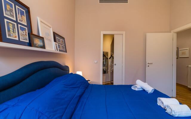 Elegant Flat at Municipio by Napoliapartments