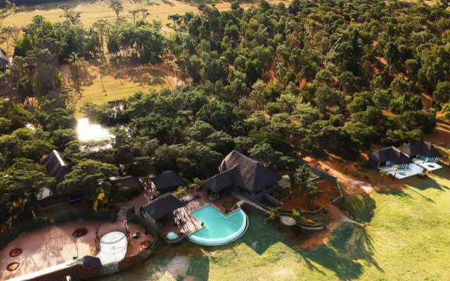 African Explorer Private Game Lodge