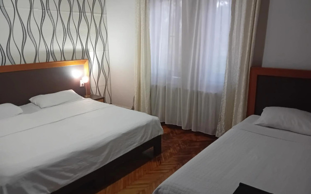 Hotel Vila Silia
