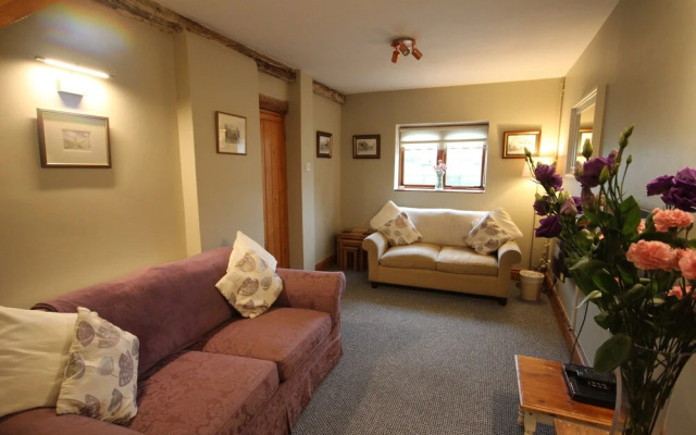 Whitley Elm Cottages