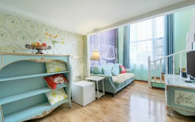 Shiyou Theme Smart Apartment (Dali Railway Station)