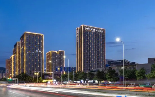 Lanzhou Longxing Tower Park Hotel