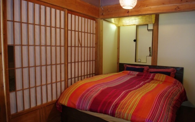Happy Guest House – Guest Rooms – Otoyo